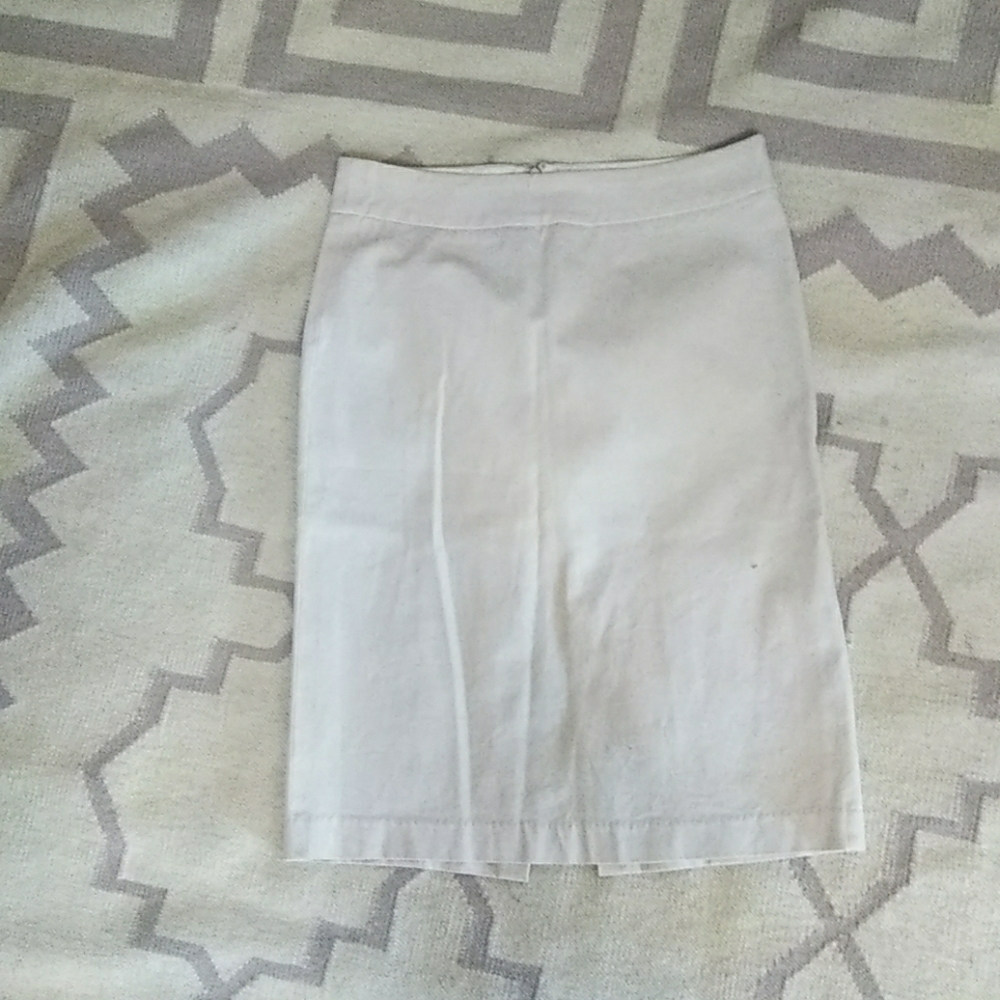 Woman's pencil skirt